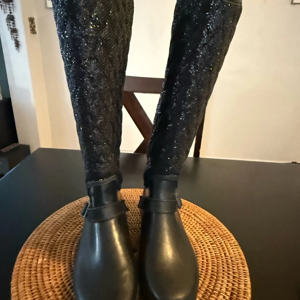 Sperry  sparkly waterproof Black Quilted‎ Knee-High Boots size 8